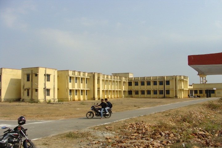 https://cache.careers360.mobi/media/colleges/social-media/media-gallery/17928/2019/3/5/Main Campus View of Government Polytechnic College Dungarpur_Campus-View.jpg